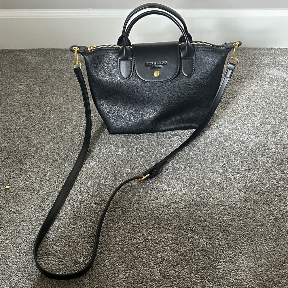 Elegant Black Leather Handbag